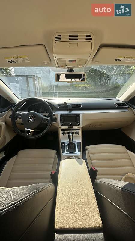Купе Volkswagen CC / Passat CC 2013 в Львові