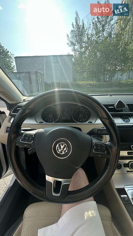 Купе Volkswagen CC / Passat CC 2013 в Львові
