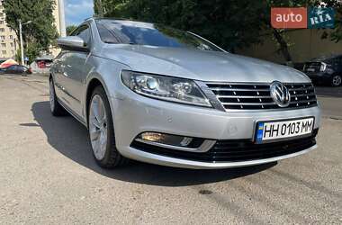 Купе Volkswagen CC / Passat CC 2013 в 