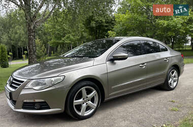 Купе Volkswagen CC / Passat CC 2008 в 