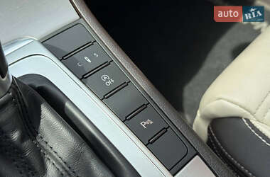 Купе Volkswagen CC / Passat CC 2012 в 