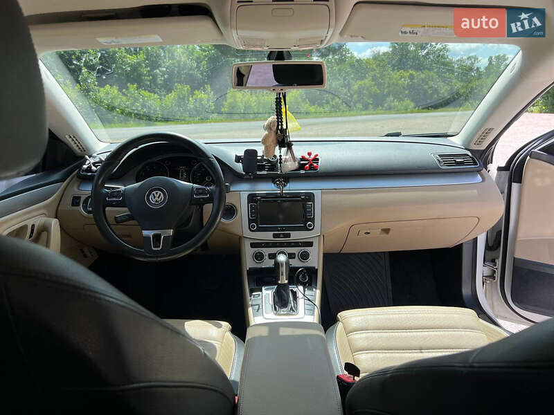 Купе Volkswagen CC / Passat CC 2012 в Белой Церкви