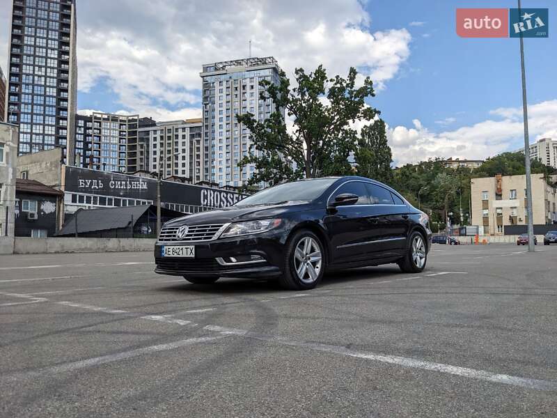 Купе Volkswagen CC / Passat CC 2014 в Киеве