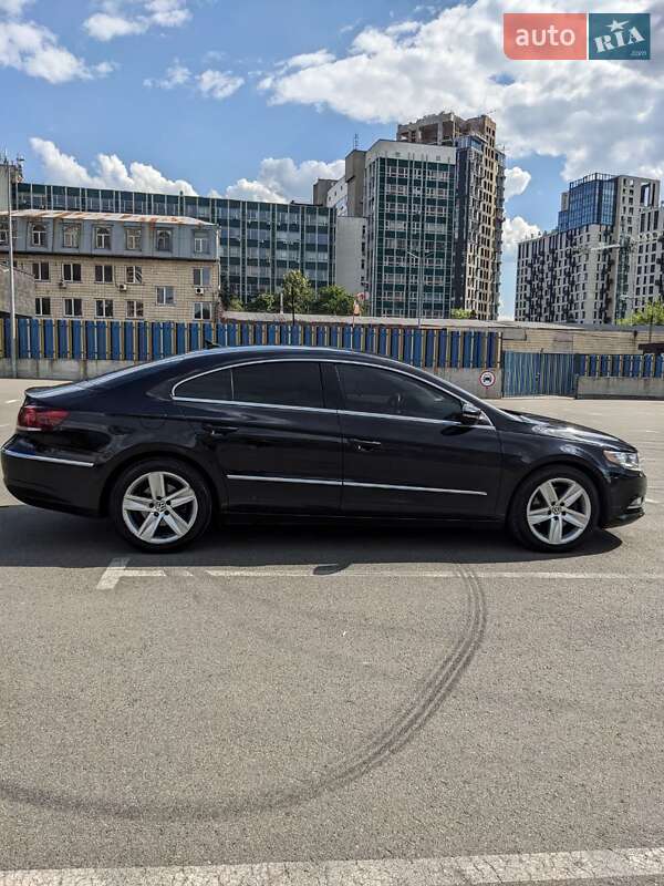 Купе Volkswagen CC / Passat CC 2014 в Киеве