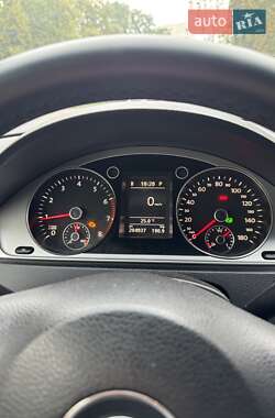 Купе Volkswagen CC / Passat CC 2011 в 