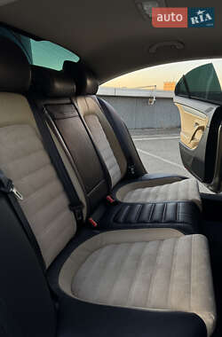 Купе Volkswagen CC / Passat CC 2015 в 