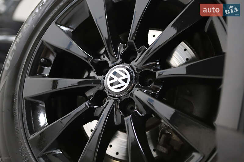 Купе Volkswagen CC / Passat CC 2012 в Дрогобичі