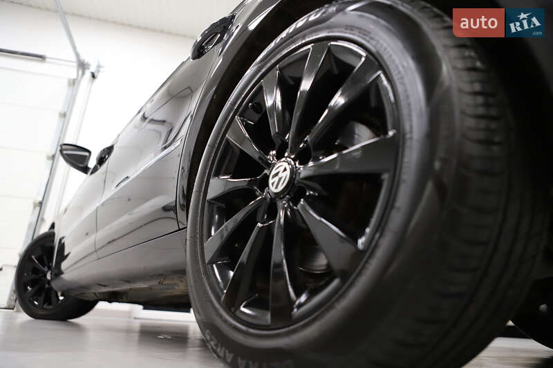 Купе Volkswagen CC / Passat CC 2012 в Дрогобичі