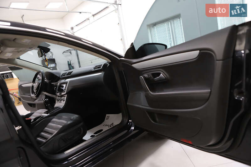 Купе Volkswagen CC / Passat CC 2012 в Дрогобичі