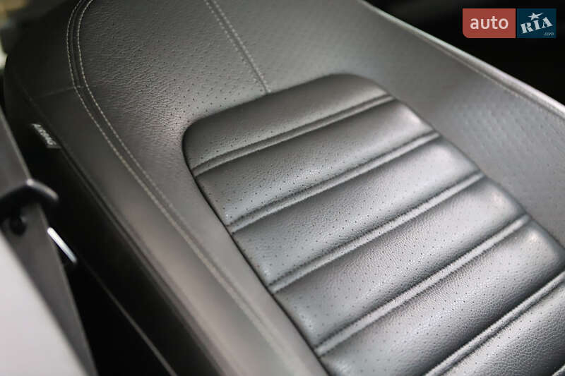 Купе Volkswagen CC / Passat CC 2012 в Дрогобичі
