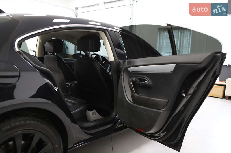 Купе Volkswagen CC / Passat CC 2012 в Дрогобичі
