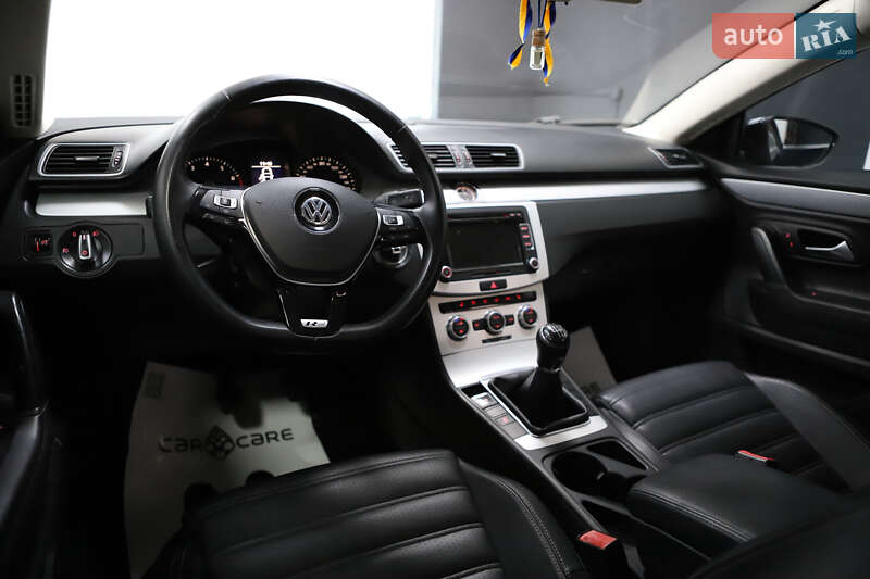 Купе Volkswagen CC / Passat CC 2012 в Дрогобичі