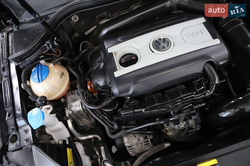 Купе Volkswagen CC / Passat CC 2012 в Дрогобичі