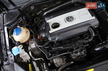 Купе Volkswagen CC / Passat CC 2012 в 