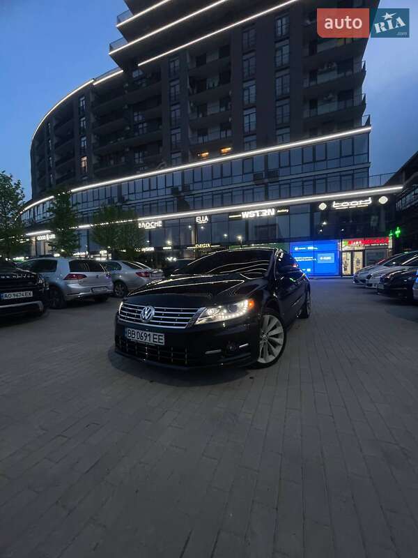 Купе Volkswagen CC / Passat CC 2013 в Ужгороде