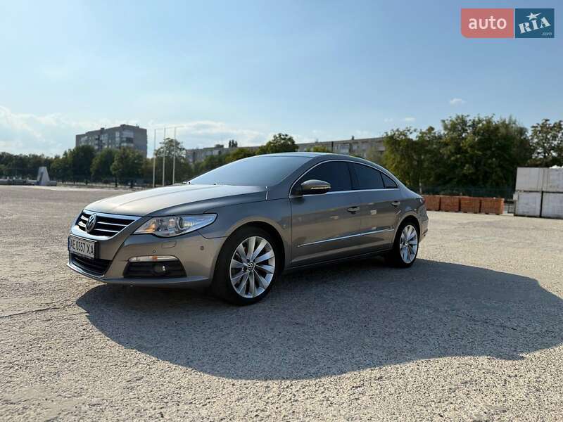 Купе Volkswagen CC / Passat CC 2011 в Дніпрі