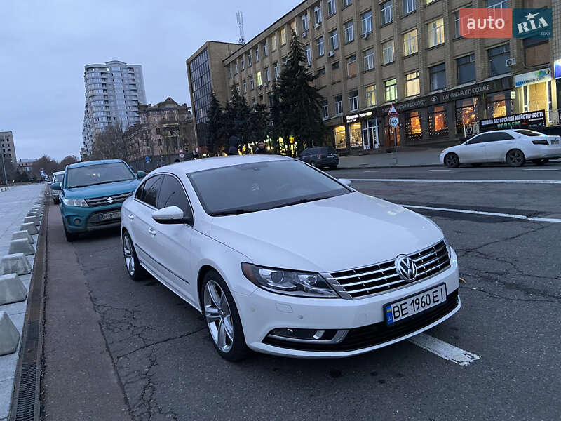 Купе Volkswagen CC / Passat CC 2012 в Миколаєві
