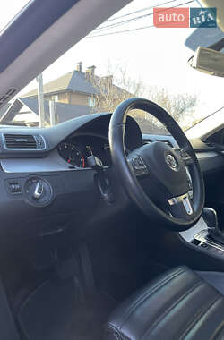 Купе Volkswagen CC / Passat CC 2012 в 