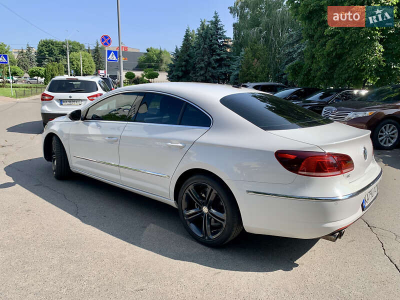 Купе Volkswagen CC / Passat CC 2012 в Киеве