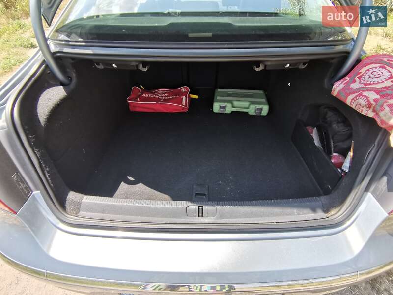 Купе Volkswagen CC / Passat CC 2012 в Николаеве