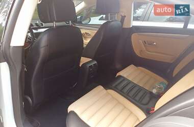 Купе Volkswagen CC / Passat CC 2012 в 