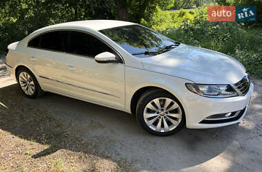 Купе Volkswagen CC / Passat CC 2012 в 