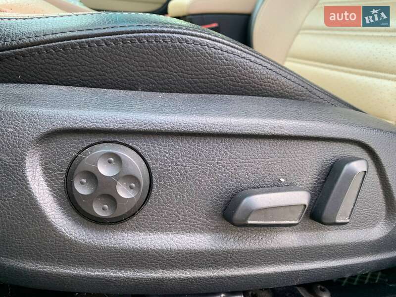 Купе Volkswagen CC / Passat CC 2016 в Киеве