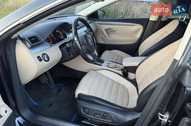 Купе Volkswagen CC / Passat CC 2014 в 