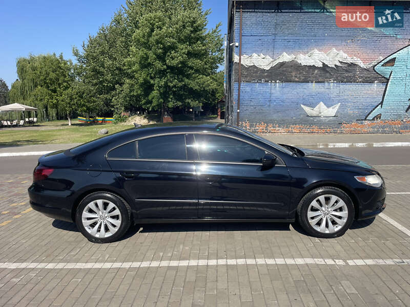 Купе Volkswagen CC / Passat CC 2010 в Луцьку
