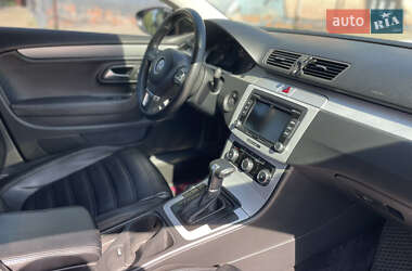 Купе Volkswagen CC / Passat CC 2010 в 