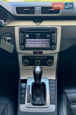 Купе Volkswagen CC / Passat CC 2011 в 