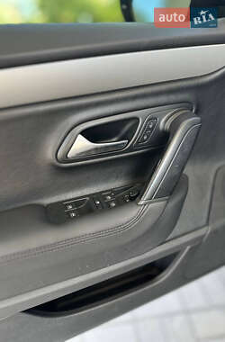 Купе Volkswagen CC / Passat CC 2011 в 