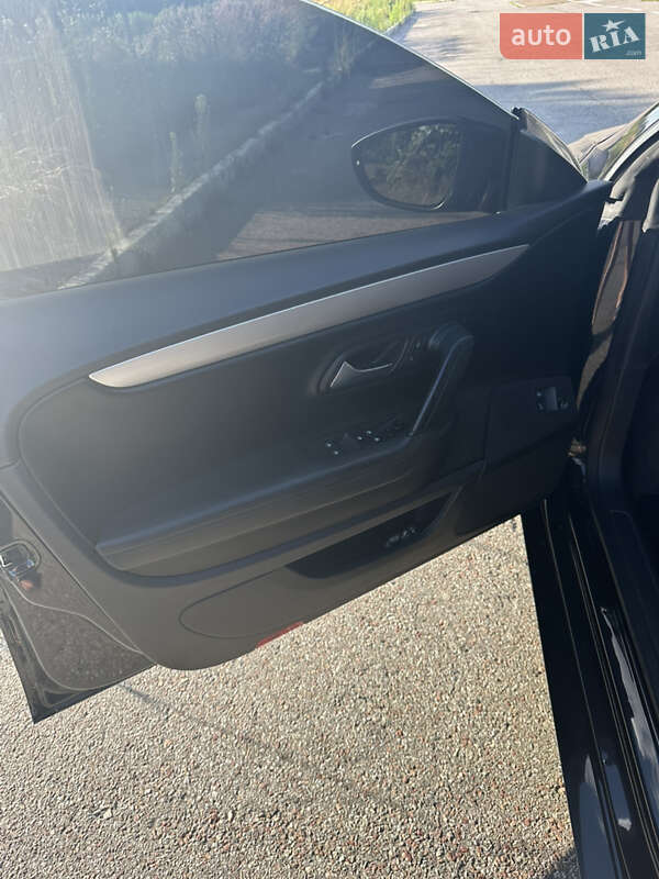 Купе Volkswagen CC / Passat CC 2012 в Городне