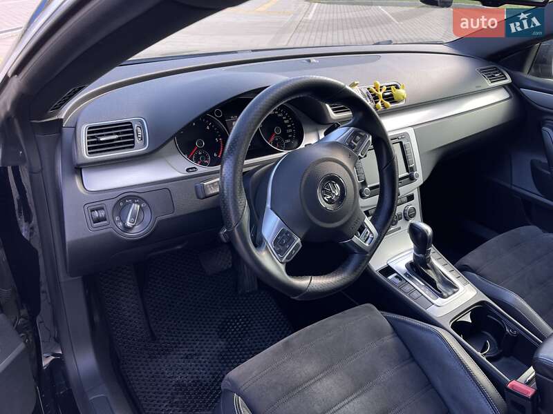Купе Volkswagen CC / Passat CC 2013 в Львові