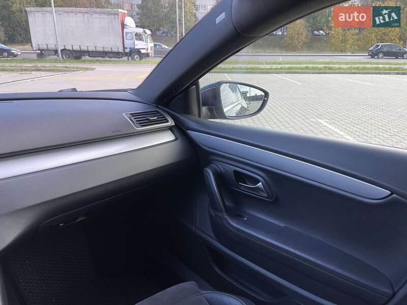 Купе Volkswagen CC / Passat CC 2013 в Львові