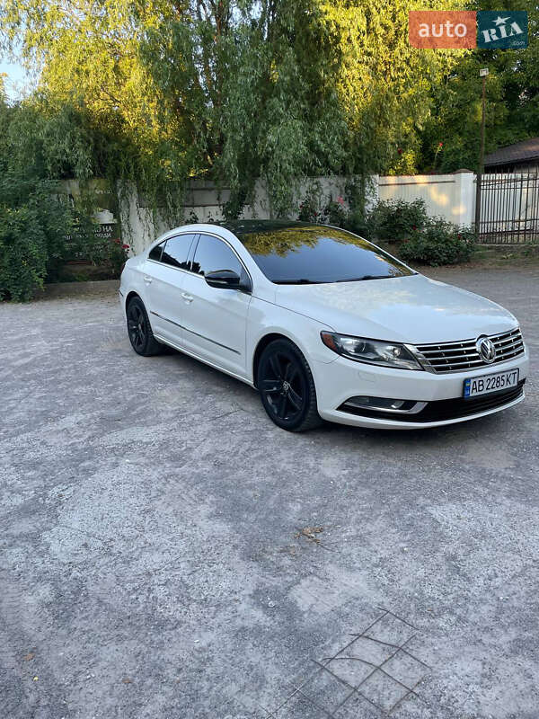 Купе Volkswagen CC / Passat CC 2013 в Шаргороді