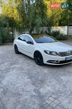 Купе Volkswagen CC / Passat CC 2013 в 
