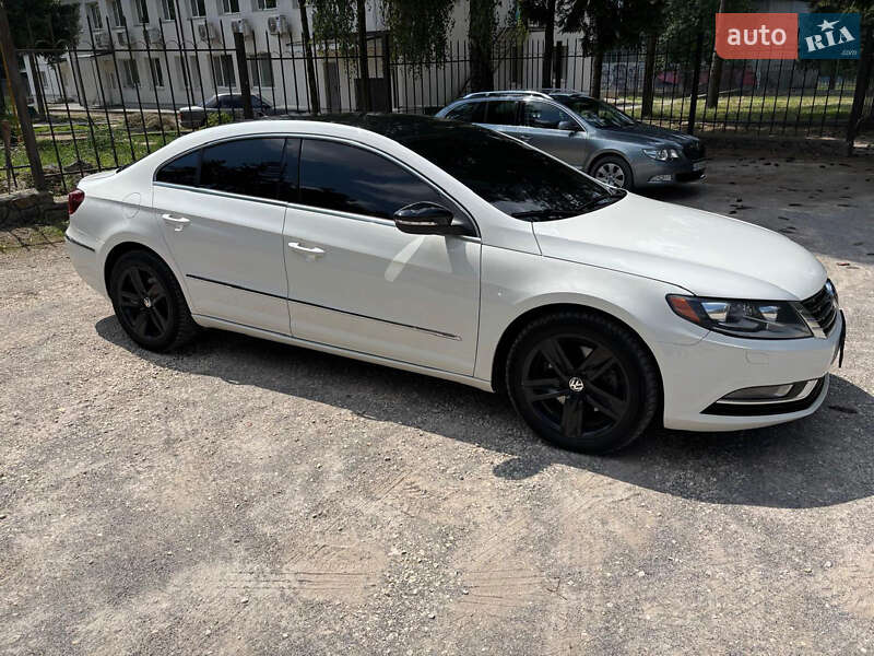 Купе Volkswagen CC / Passat CC 2013 в Шаргороді