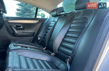 Купе Volkswagen CC / Passat CC 2011 в 