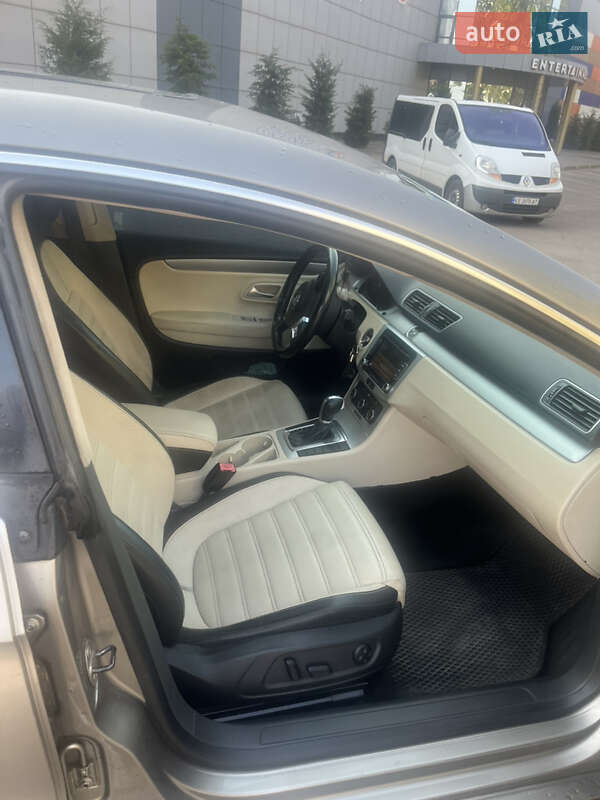 Купе Volkswagen CC / Passat CC 2010 в Кривом Роге