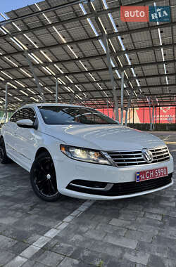 Купе Volkswagen CC / Passat CC 2015 в Львове