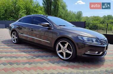 Купе Volkswagen CC / Passat CC 2012 в Балті