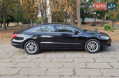 Купе Volkswagen CC / Passat CC 2011 в 