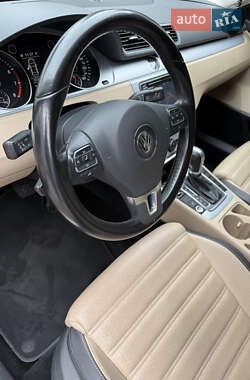 Купе Volkswagen CC / Passat CC 2015 в 