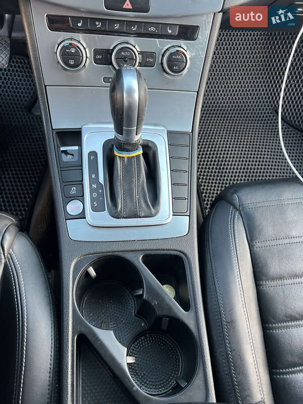 Купе Volkswagen CC / Passat CC 2014 в Виннице