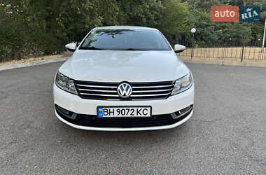 Купе Volkswagen CC / Passat CC 2012 в 