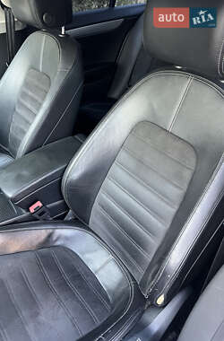 Купе Volkswagen CC / Passat CC 2012 в 