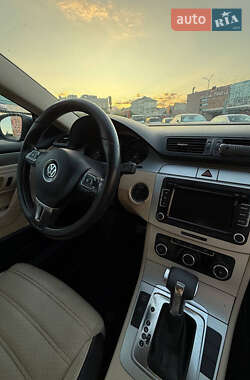 Купе Volkswagen CC / Passat CC 2010 в 