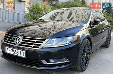 Купе Volkswagen CC / Passat CC 2015 в Киеве
