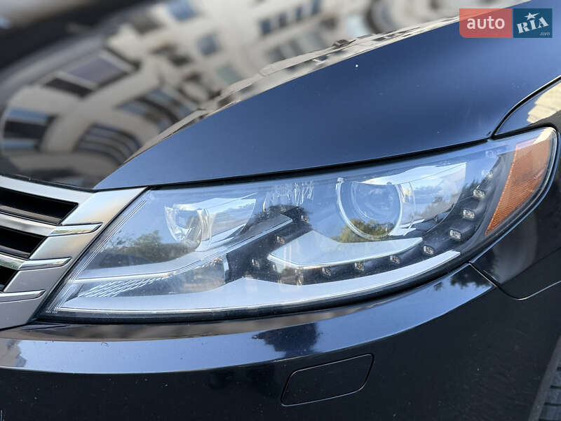 Купе Volkswagen CC / Passat CC 2015 в Києві